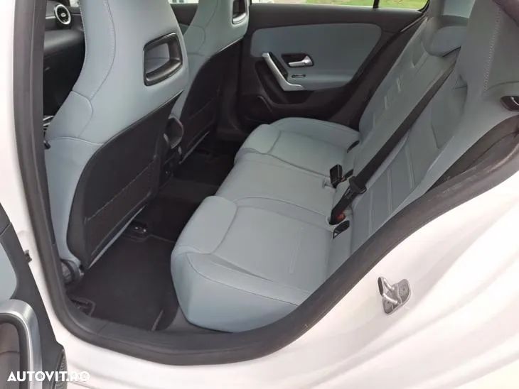 Mercedes-Benz A 180 MHEV 7G-DCT - 12