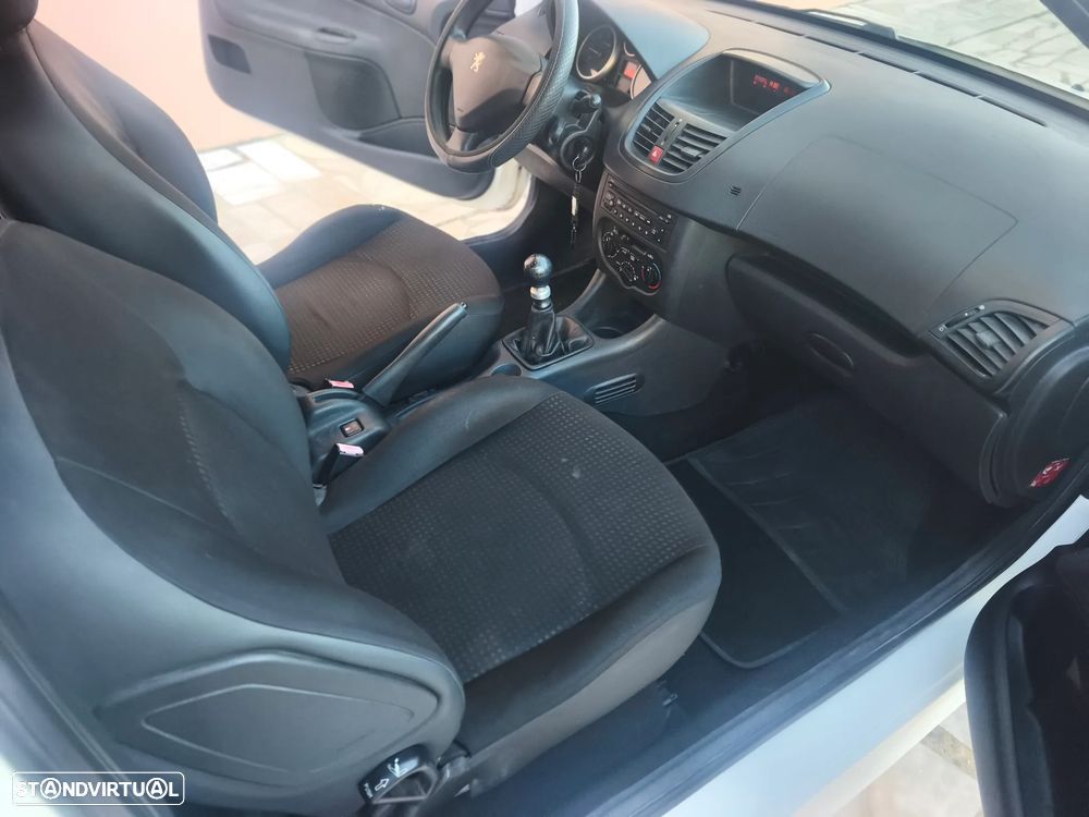 Peugeot 206+ - 9