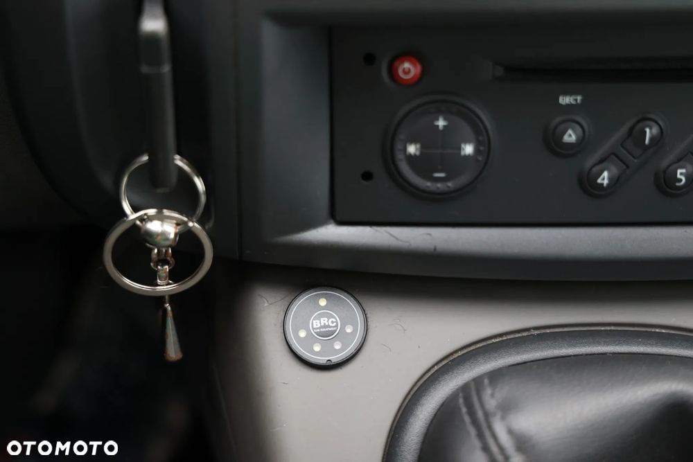 Renault Scenic 1.6 16V Confort Expression - 13