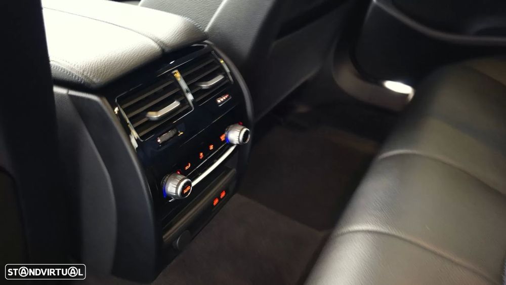 BMW 530 e Pack M - 52