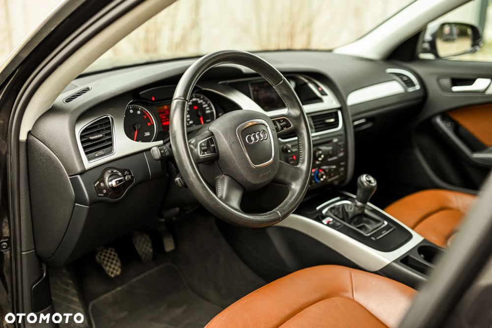 Audi A4 Limousine 1.8 TFSI Attraction - 31