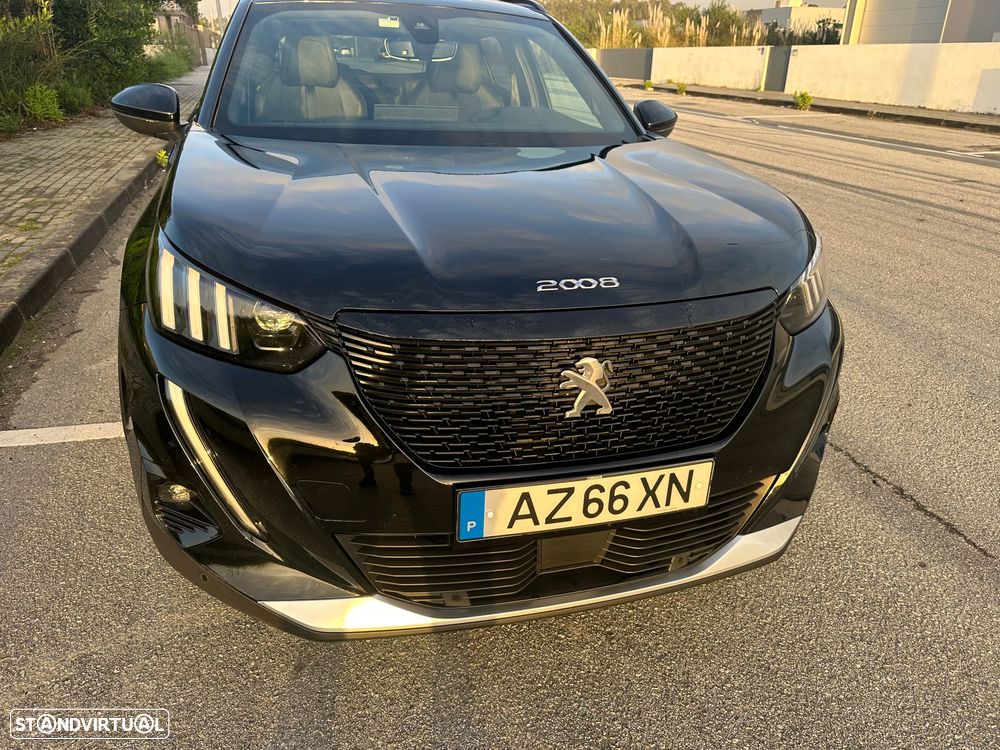 Peugeot e-2008 50 kWh GT - 2