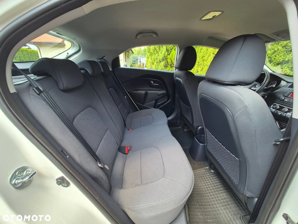 Kia Rio 1.2 XL - 34