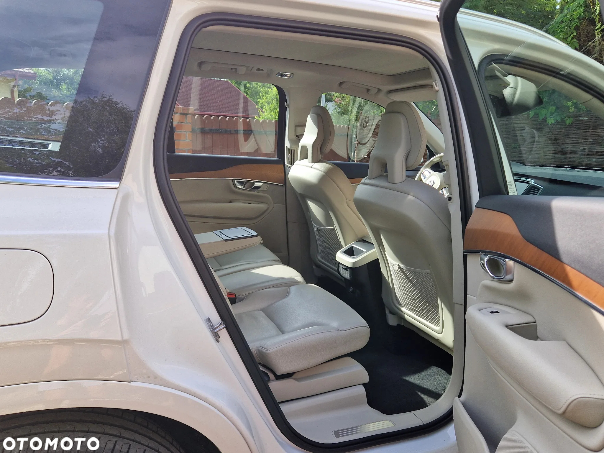 Volvo XC 90 - 21