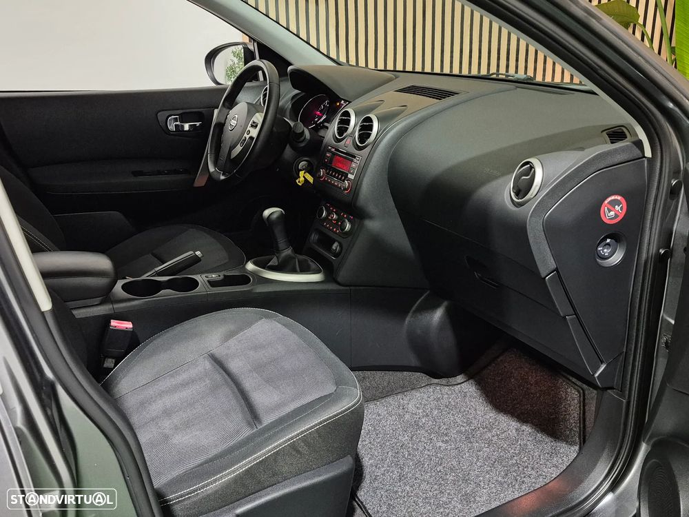 Nissan Qashqai 1.6 S&S Acenta - 23