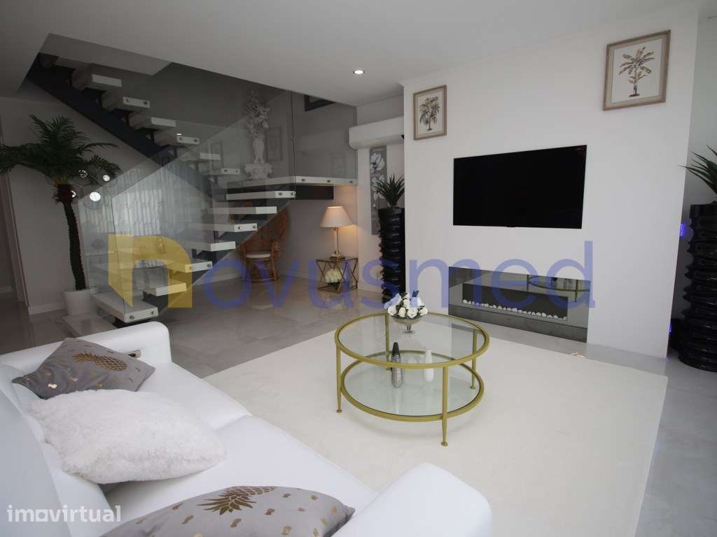 Moradia T3 em zona tranquila nas Ferreiras, Albufeira - Grande imagem: 5/47