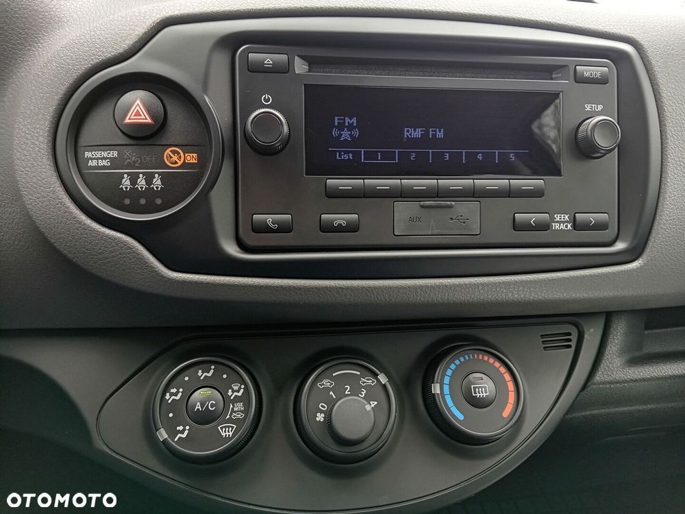 Toyota Yaris - 14