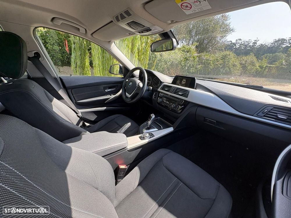 BMW 318 d Auto - 34