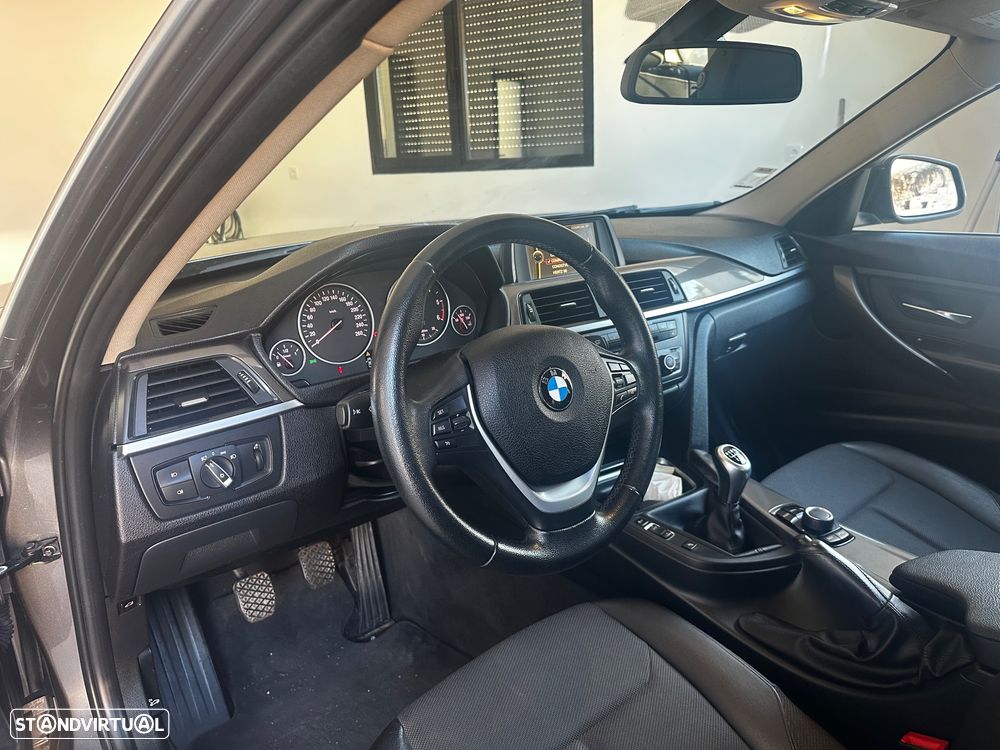 BMW 318 d xDrive Line Modern - 4