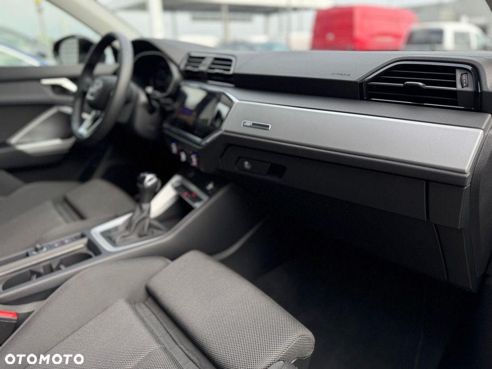 Audi Q3 35 TFSI Advanced S tronic - 23