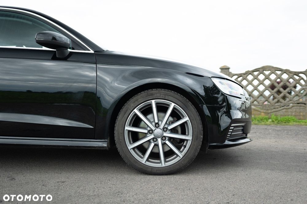 Audi A3 Sportback 1.4 TFSI E-tron Attraction e-S tronic - 10