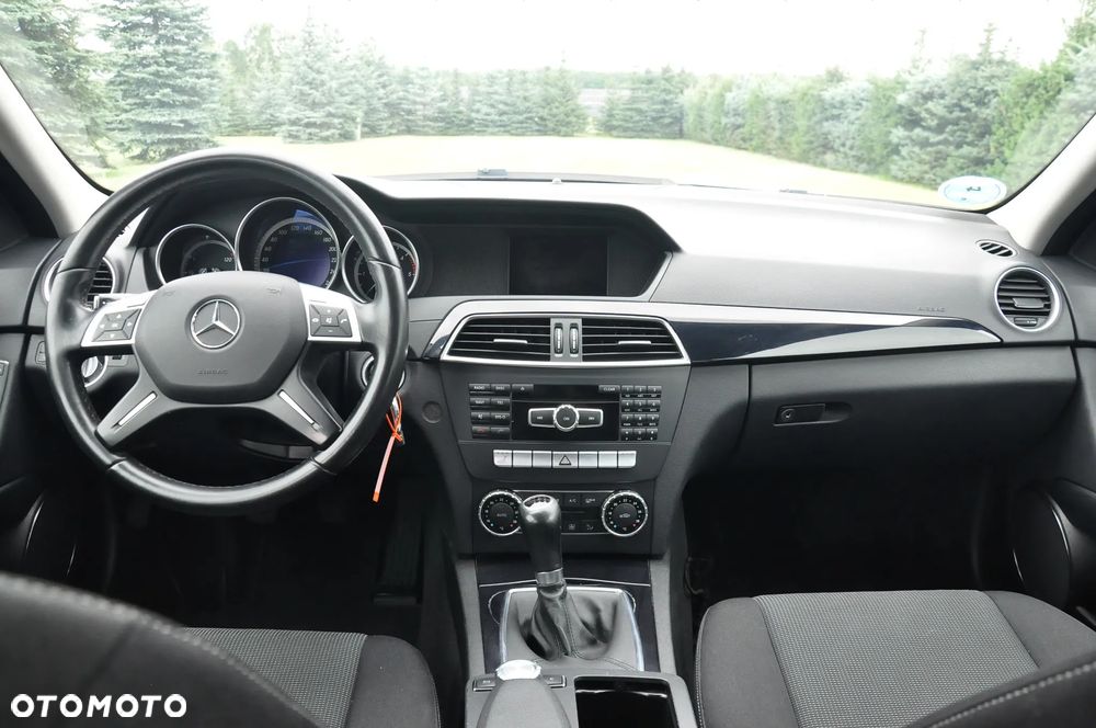 Mercedes-Benz Klasa C 200 CDI DPF (BlueEFFICIENCY) - 25