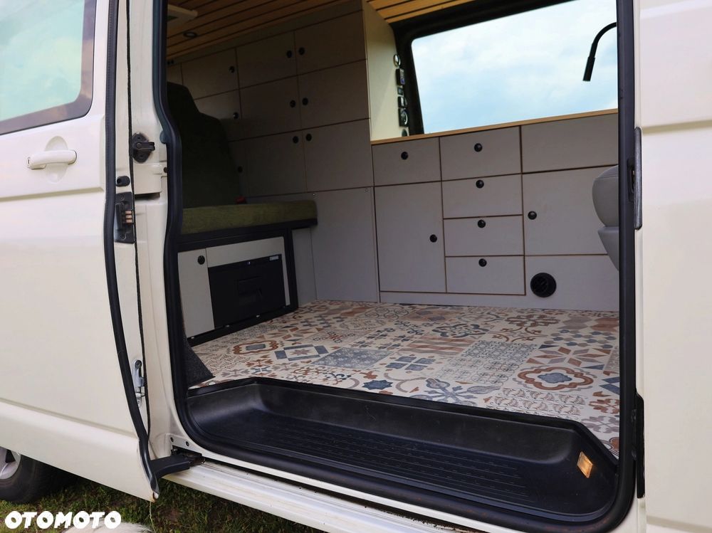 Volkswagen Transporter L2H1 - 28