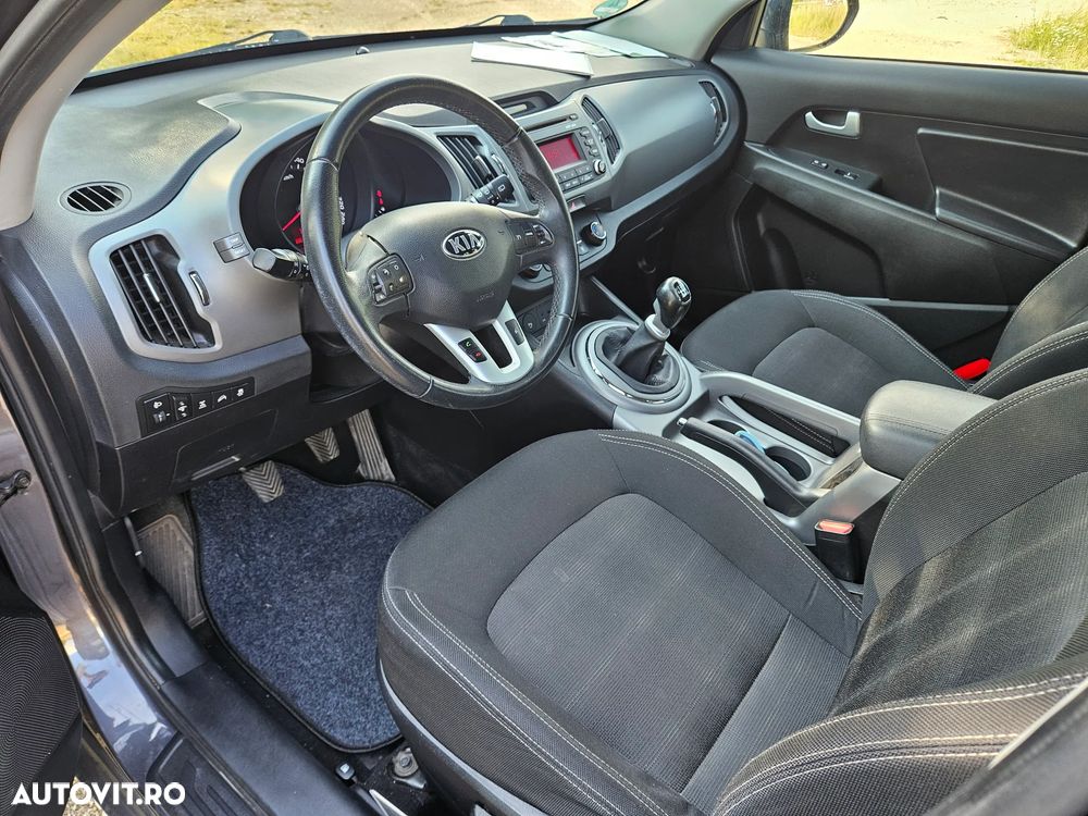 Kia Sportage 1.6 T-GDI 6MT 4x4 Style - 11