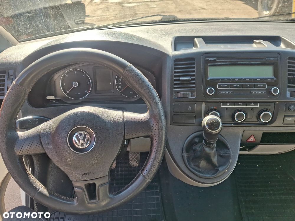 Volkswagen Transporter T5 - 5