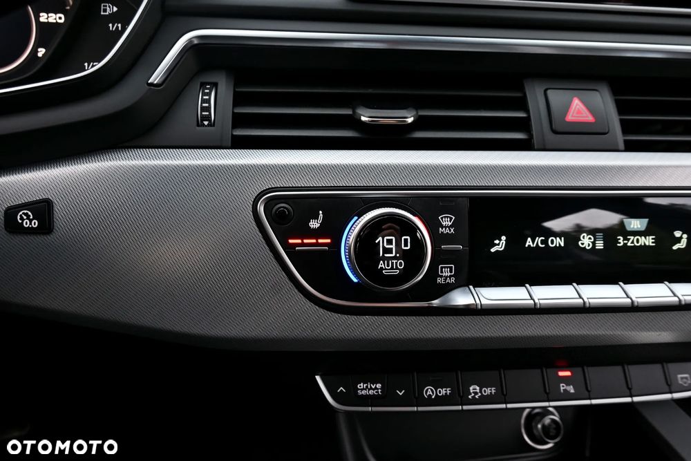 Audi A4 Avant 2.0 TDI Sport S tronic - 35