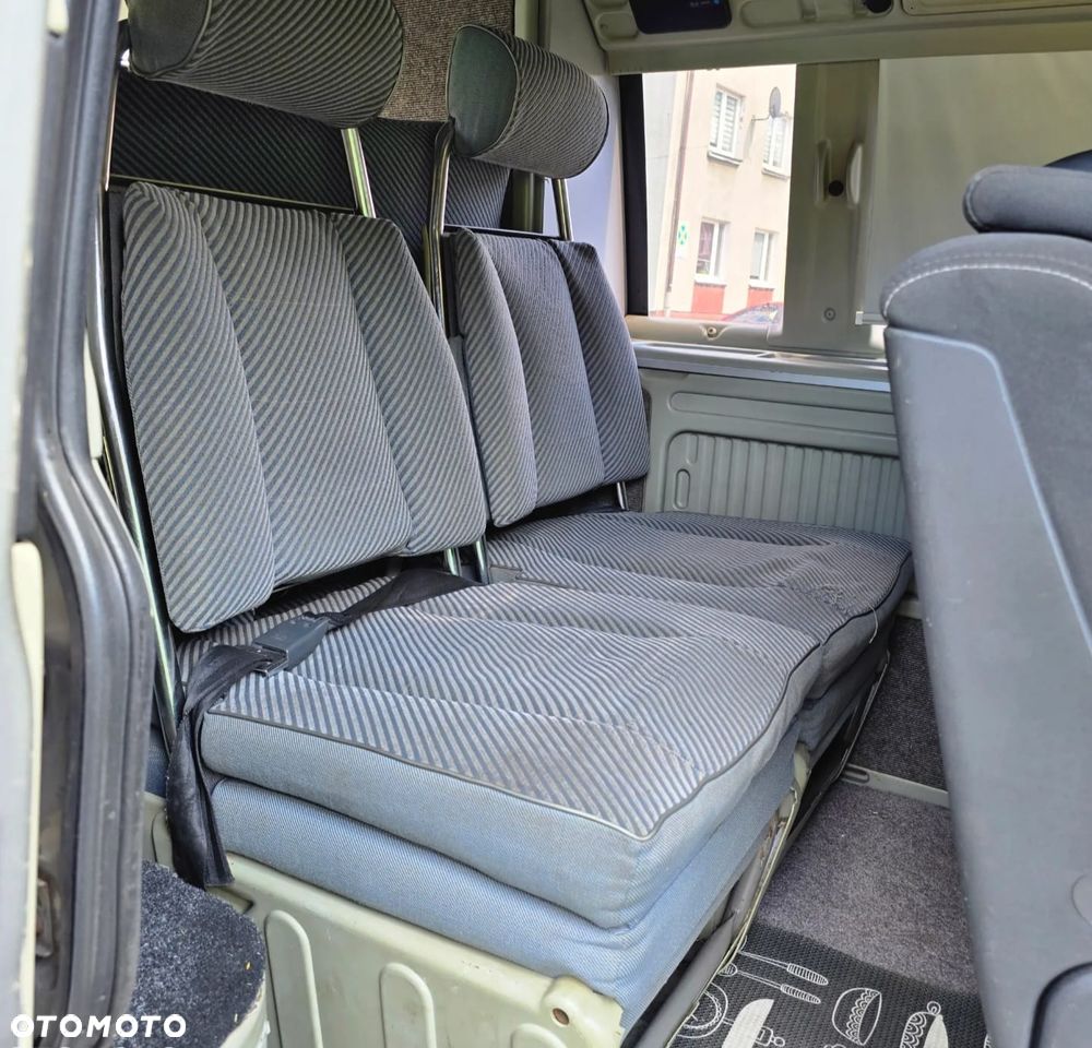 Volkswagen Transporter - 7