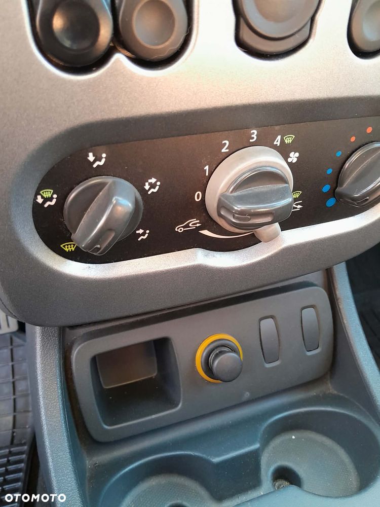 Dacia Duster 1.5 dCi Ambiance - 27