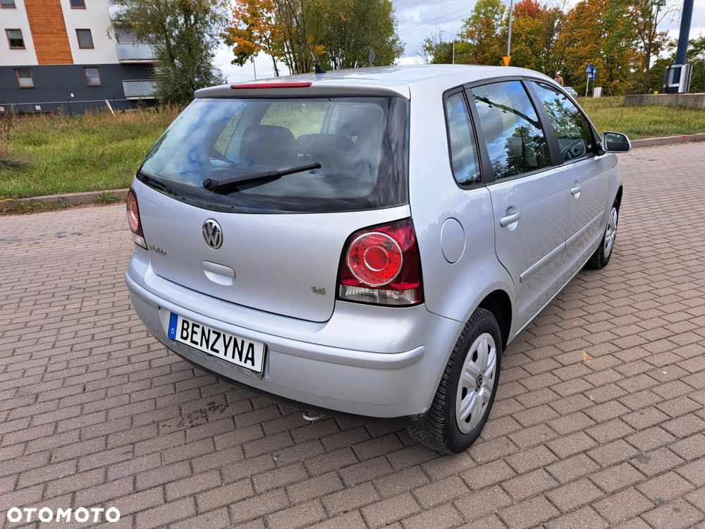 Volkswagen Polo - 8