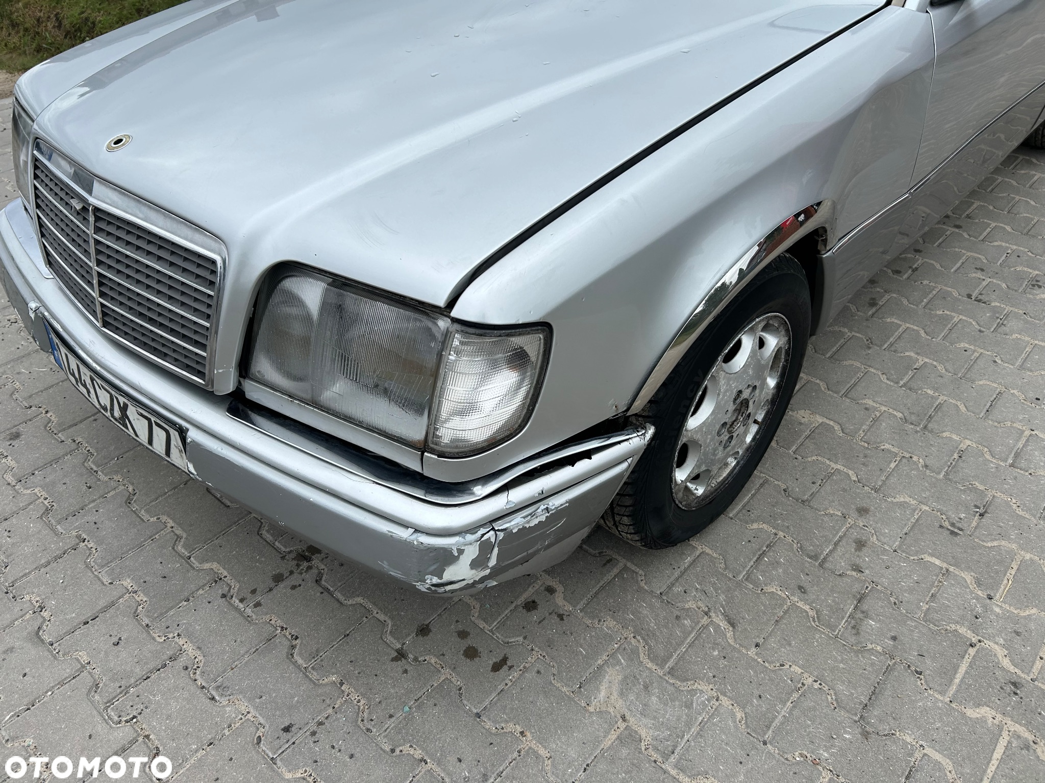 Mercedes-Benz Klasa E 300 D Turbo - 12