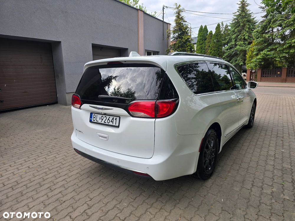 Chrysler Pacifica - 7