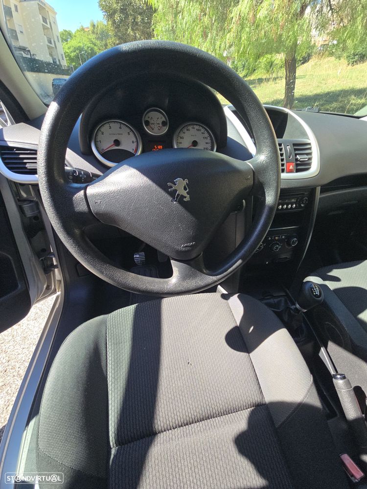 Peugeot 207 - 20
