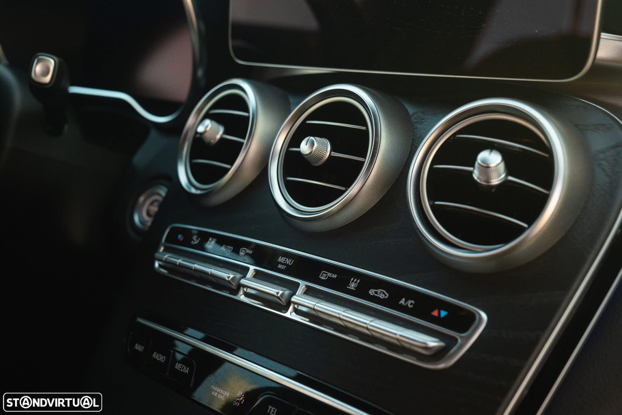 Mercedes-Benz C 300 de AMG Line - 38
