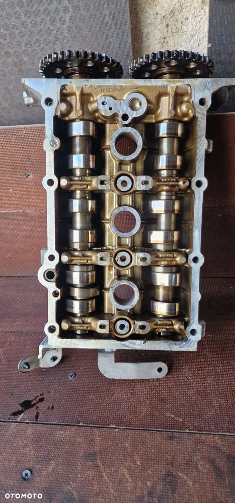 Pokrywa zaworów+wałki 1.2 12V CGP 03E103475Q VW AUDI SEAT SKODA - 4