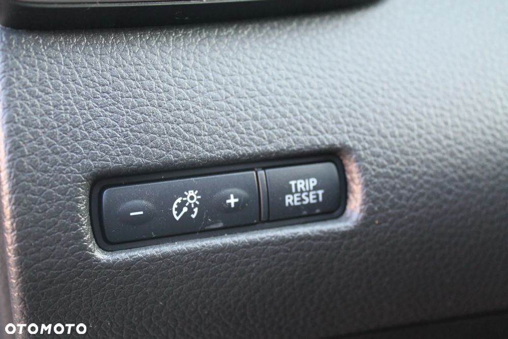 Nissan Qashqai 1.2 DIG-T N-Vision Xtronic EU6 - 24