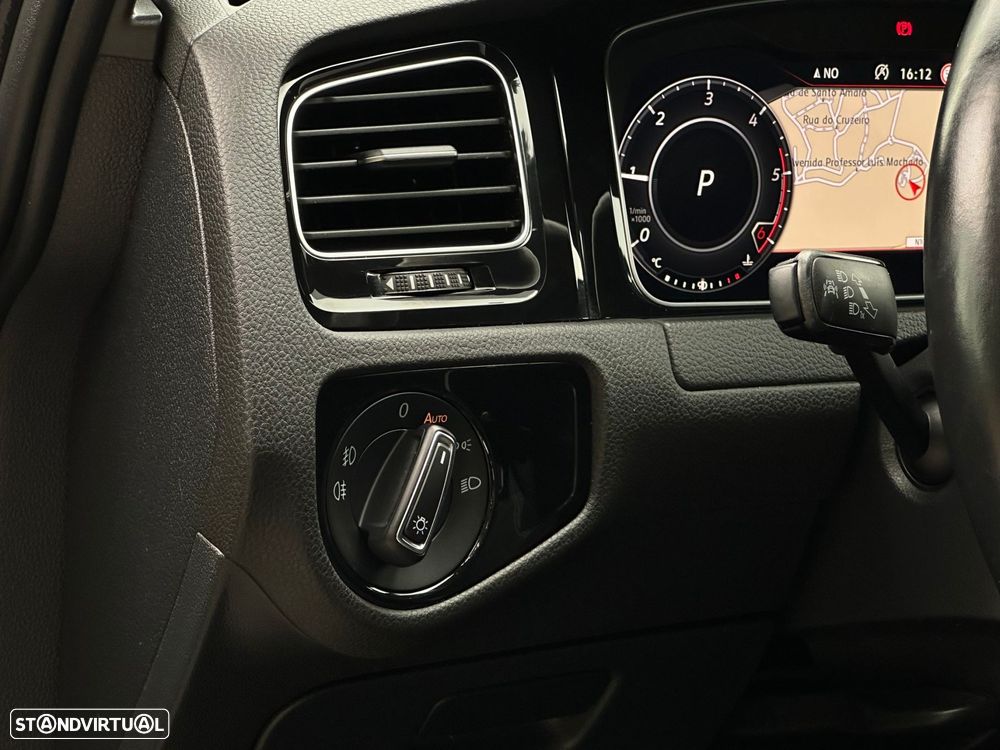 VW Golf 2.0 TDI GTD DSG - 8