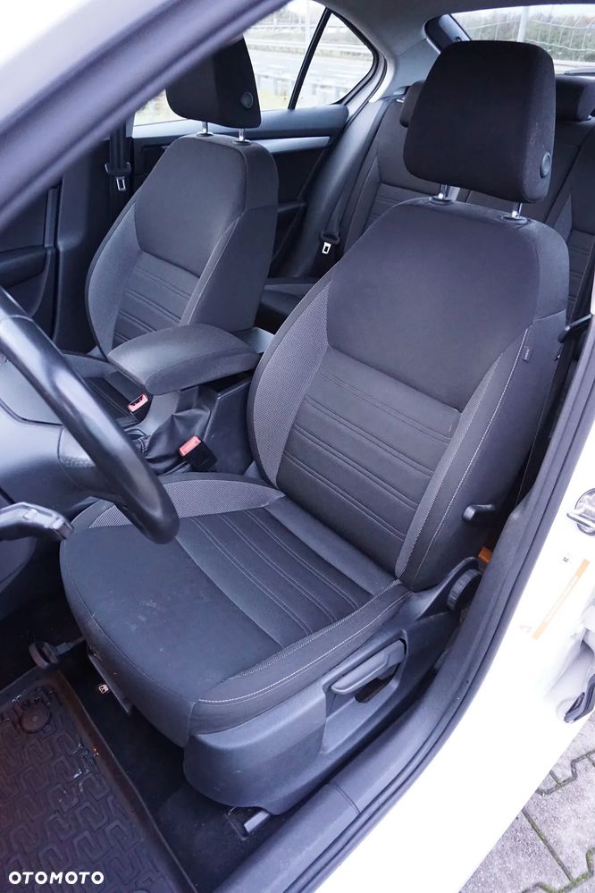 Skoda Octavia 2.0 TSI Ambition DSG - 19