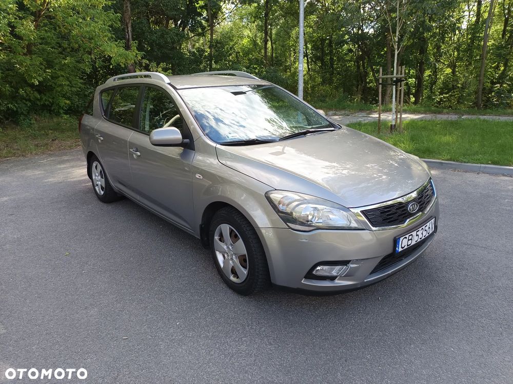 Kia Ceed - 3