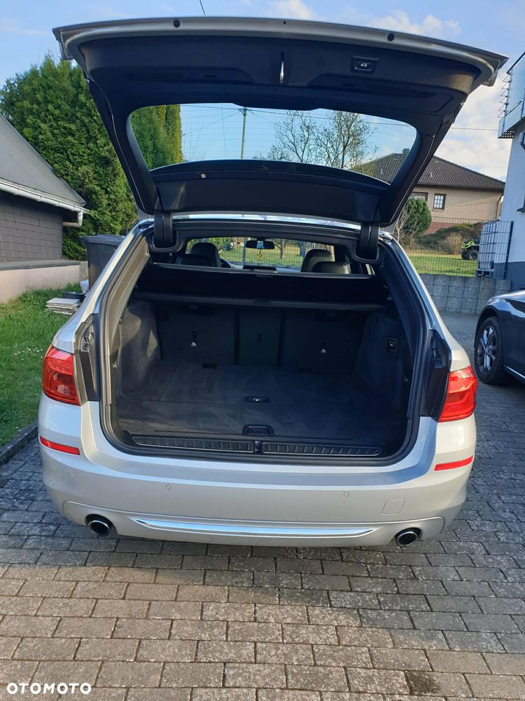 BMW Seria 5 520d - 5