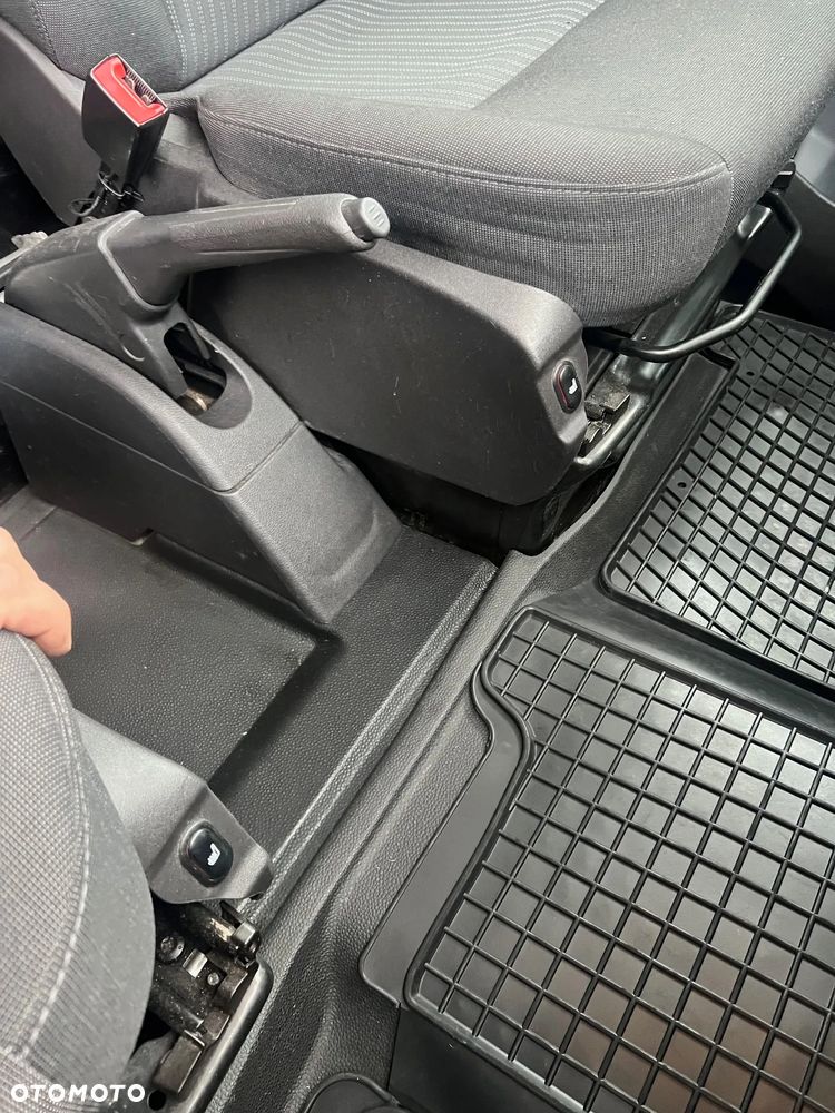 Ford Transit Custom - 13