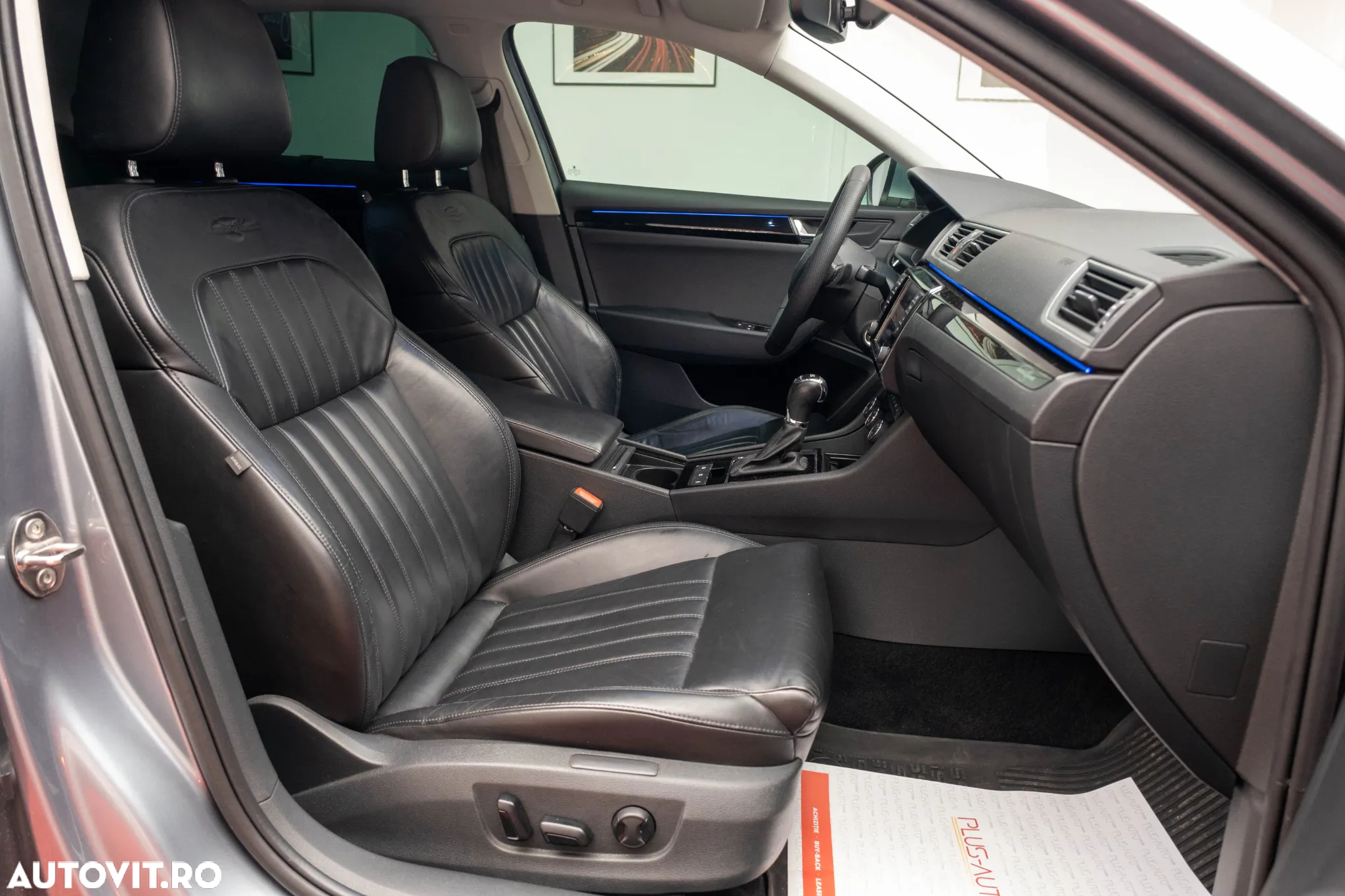 Skoda Superb 2.0 TDI DSG 4X4 Laurin & Klement - 29