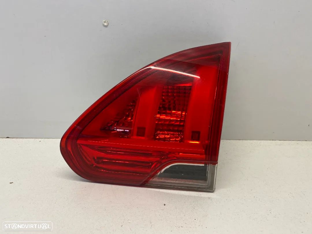 Farolim da mala direito Peugeot 2008 (2013-18) 9678074580 - 1