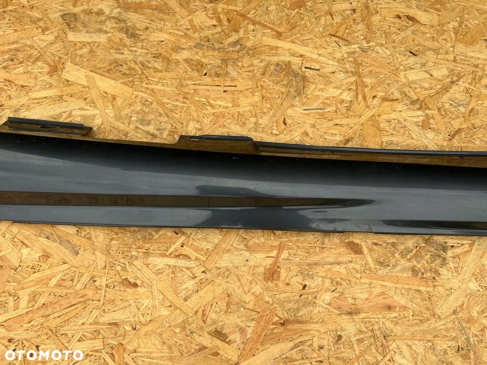 LISTWA NAKŁADKA PROGOWA LEWA AMG 197 MERCEDES W204 A2046981354 - 11