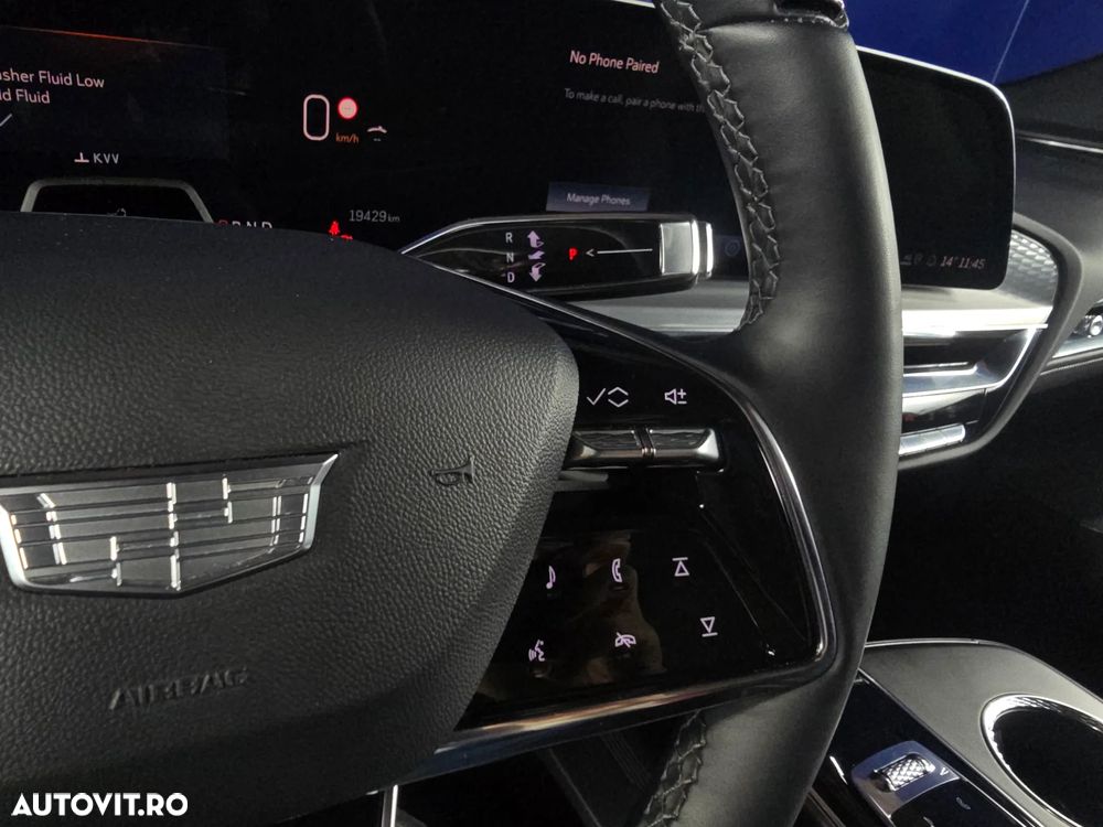 Cadillac Lyriq Sport - 13