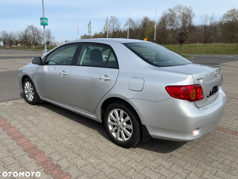 Toyota Corolla 1.6 2010 - 6