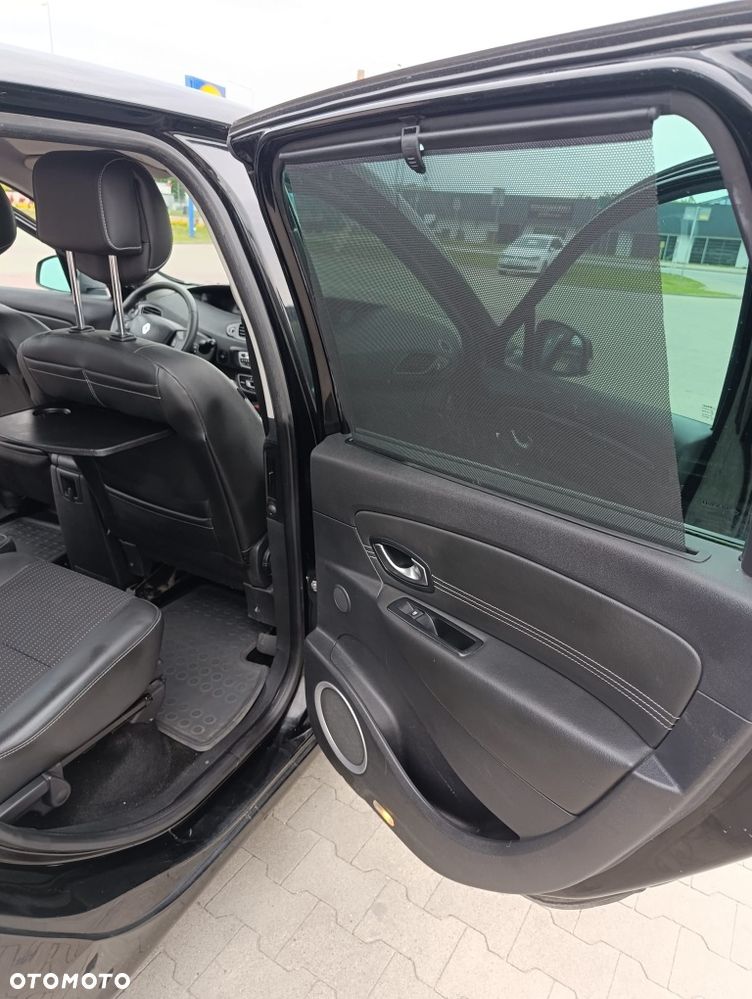 Renault Grand Scenic - 8