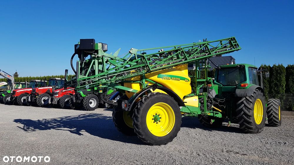 John Deere 824 - 31