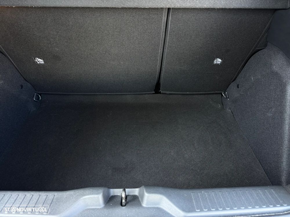 Citroën e-C3 44 kWh Autonomia Conforto Max - 38