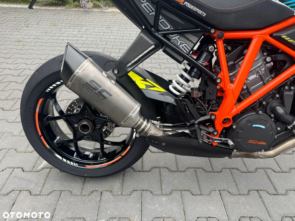 KTM Super Duke - 22