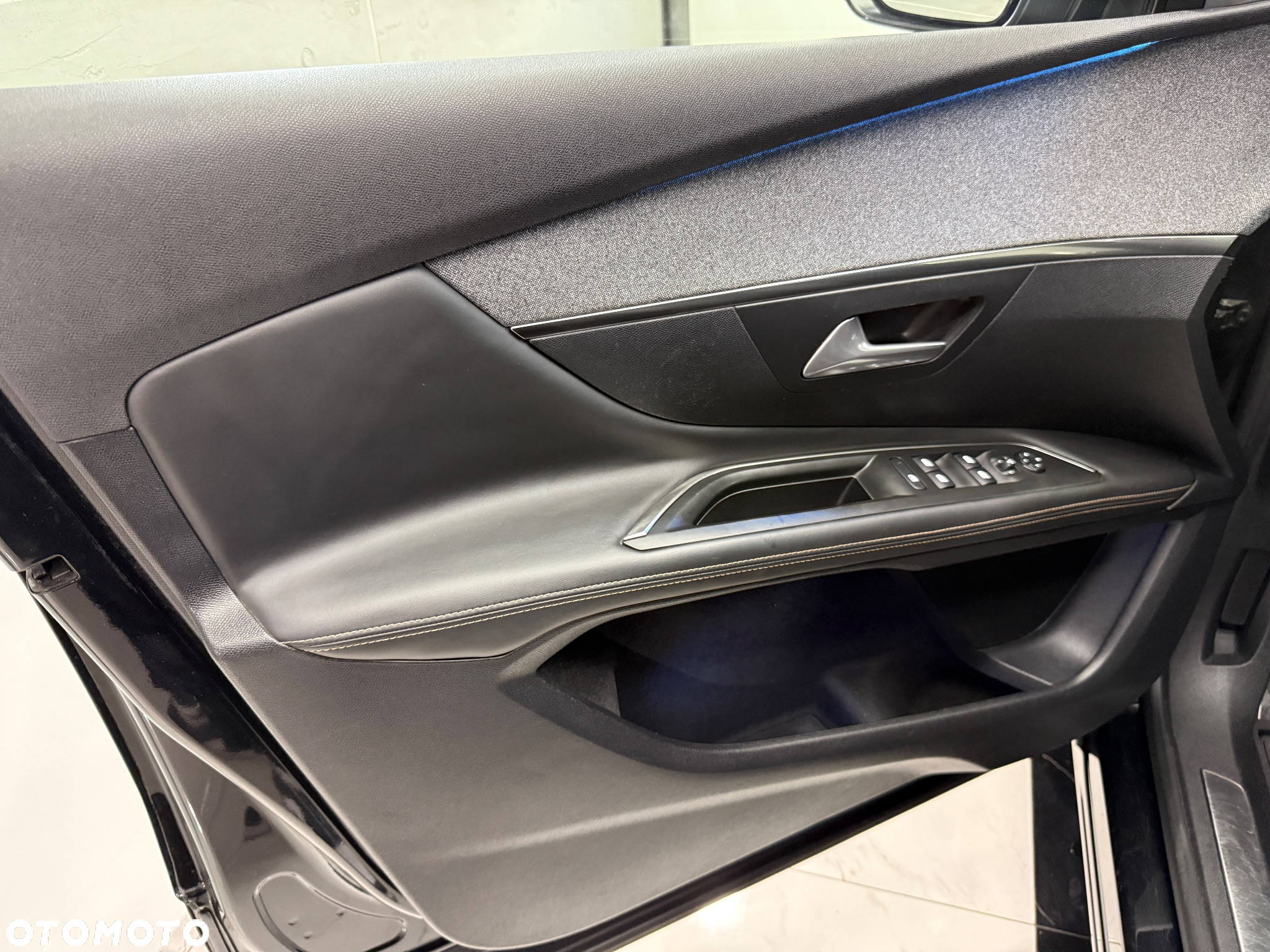Peugeot 3008 THP 165 EAT6 Stop & Start Allure - 14