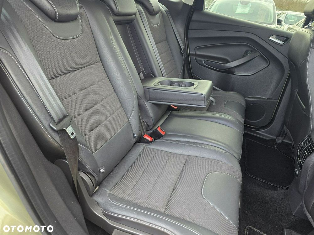 Ford Kuga - 14