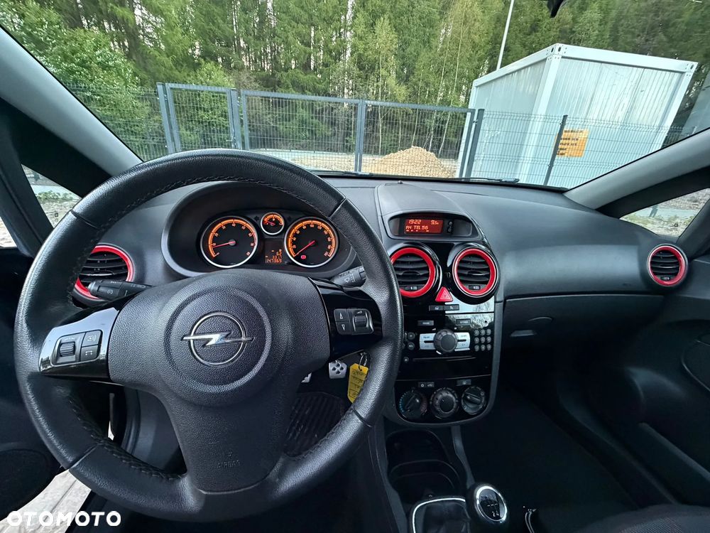 Opel Corsa 1.4 16V Edition - 9