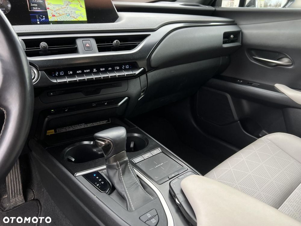 Lexus UX 200 Prestige 2WD - 21