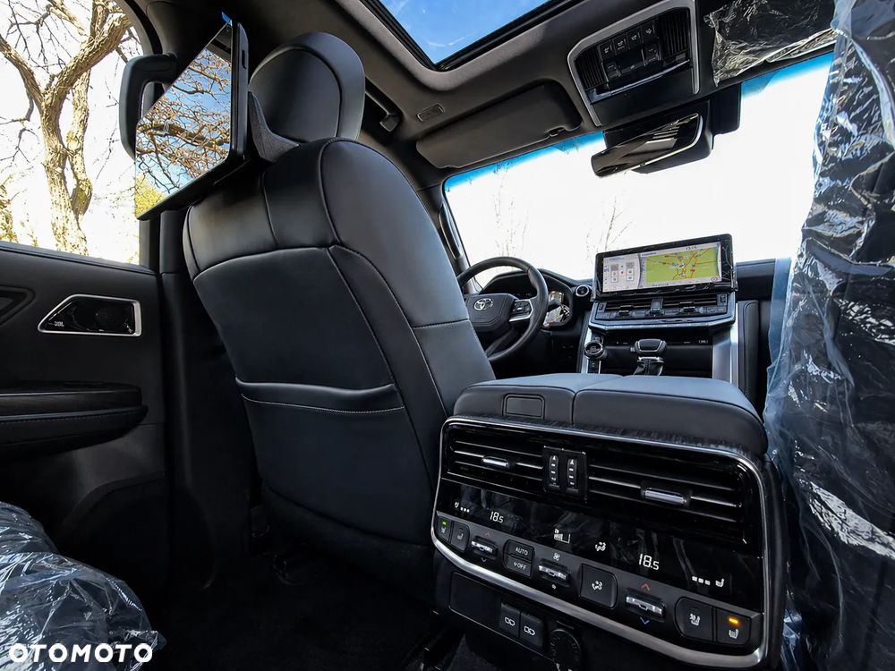 Toyota Land Cruiser - 29