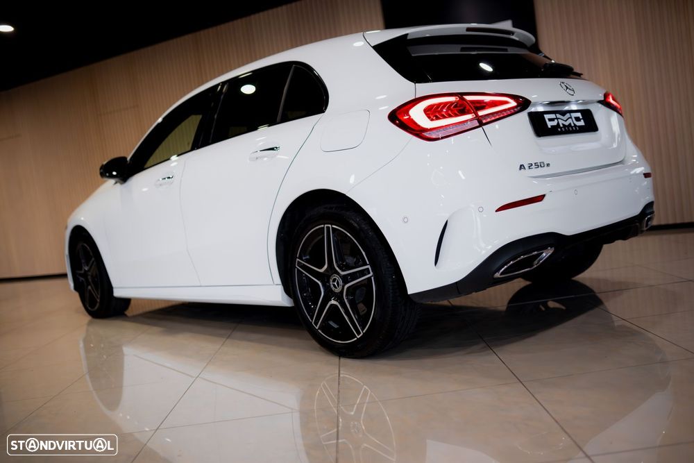 Mercedes-Benz A 250 e 8G-DCT AMG Line - 16