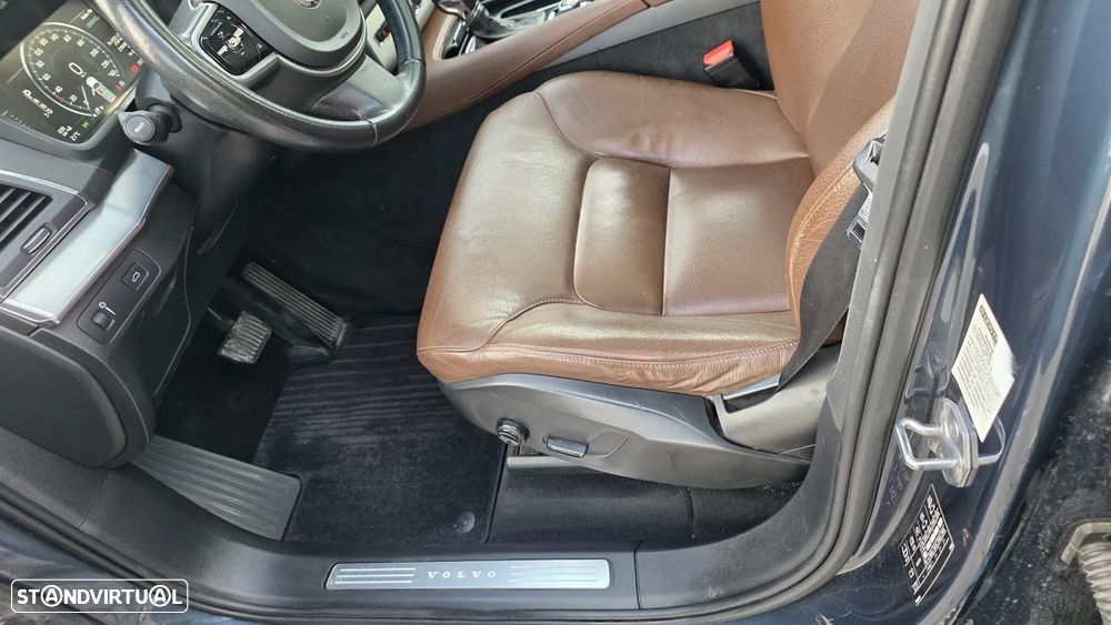 Volvo XC 90 2.0 D4 Momentum - 7
